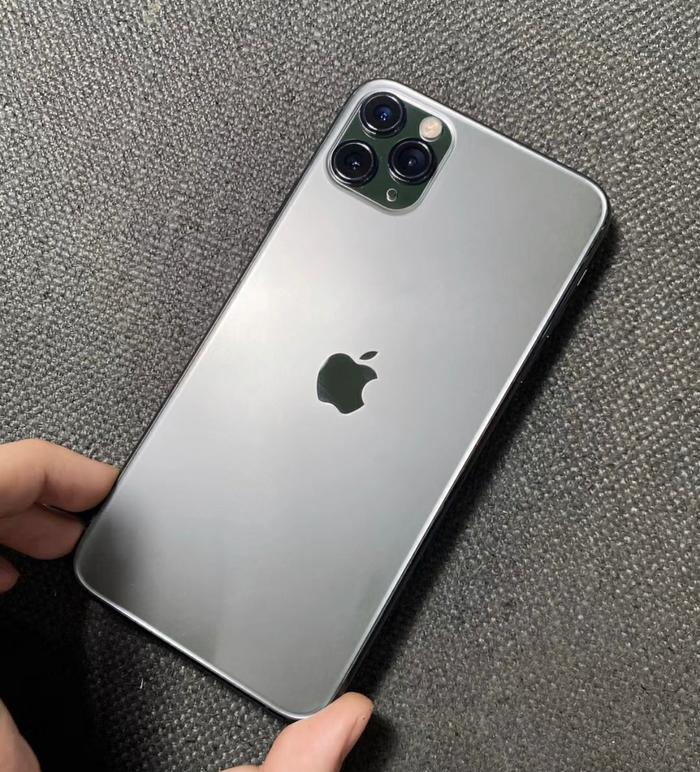苹果11pro max暗夜绿,苹果11pro max深空灰 美版三网无锁iphone 11 pro max暗夜绿色64g,9.99新