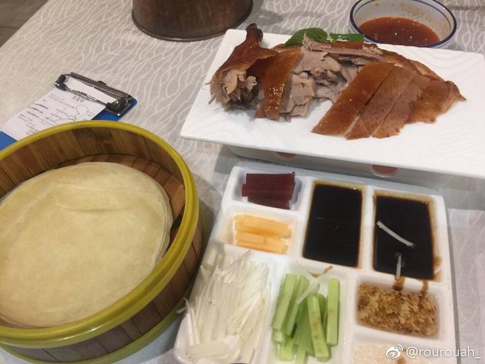 哪里有北京烤鸭吃?图片这种