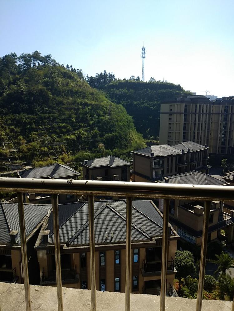 观山悦毛坯房出售