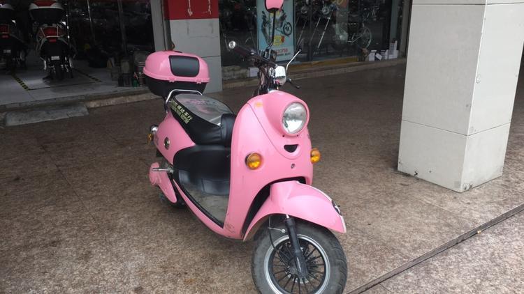 17年10月爱玛电动车可过户需要的联系我13950605398