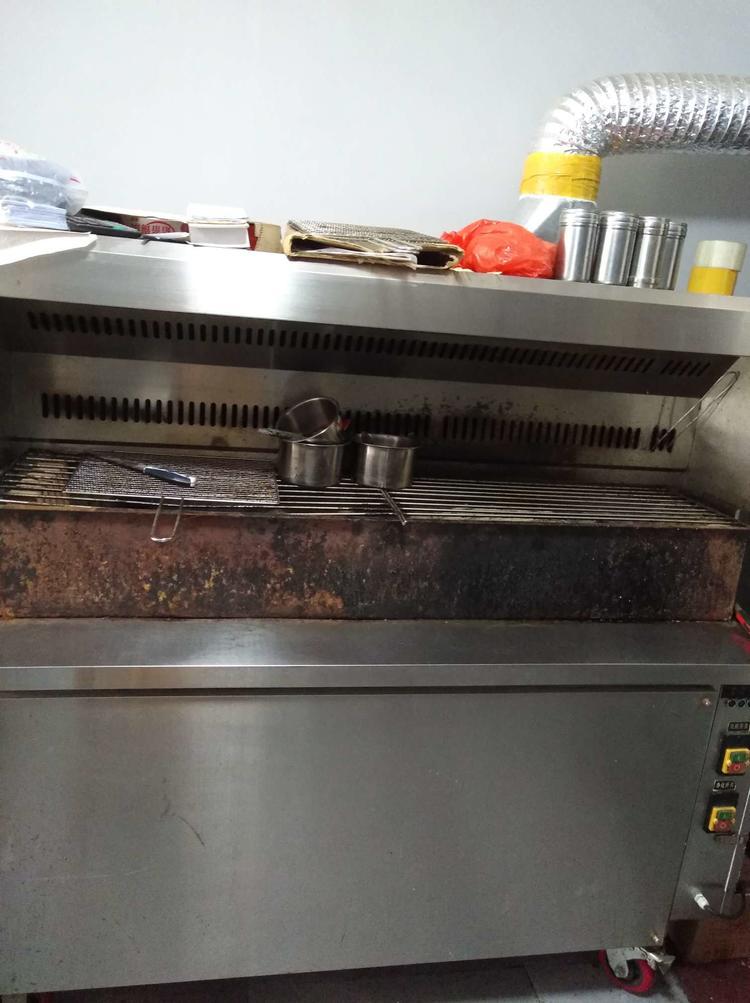 家电烧烤机出售