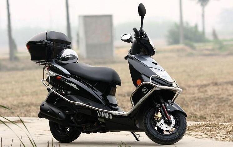 问下物流公司,女士轻骑摩托车寄厦门海沧区要多少钱