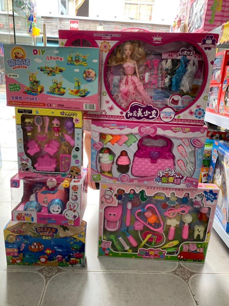 本店推出网红百元玩具套餐仅需100元可获得7款热门玩具