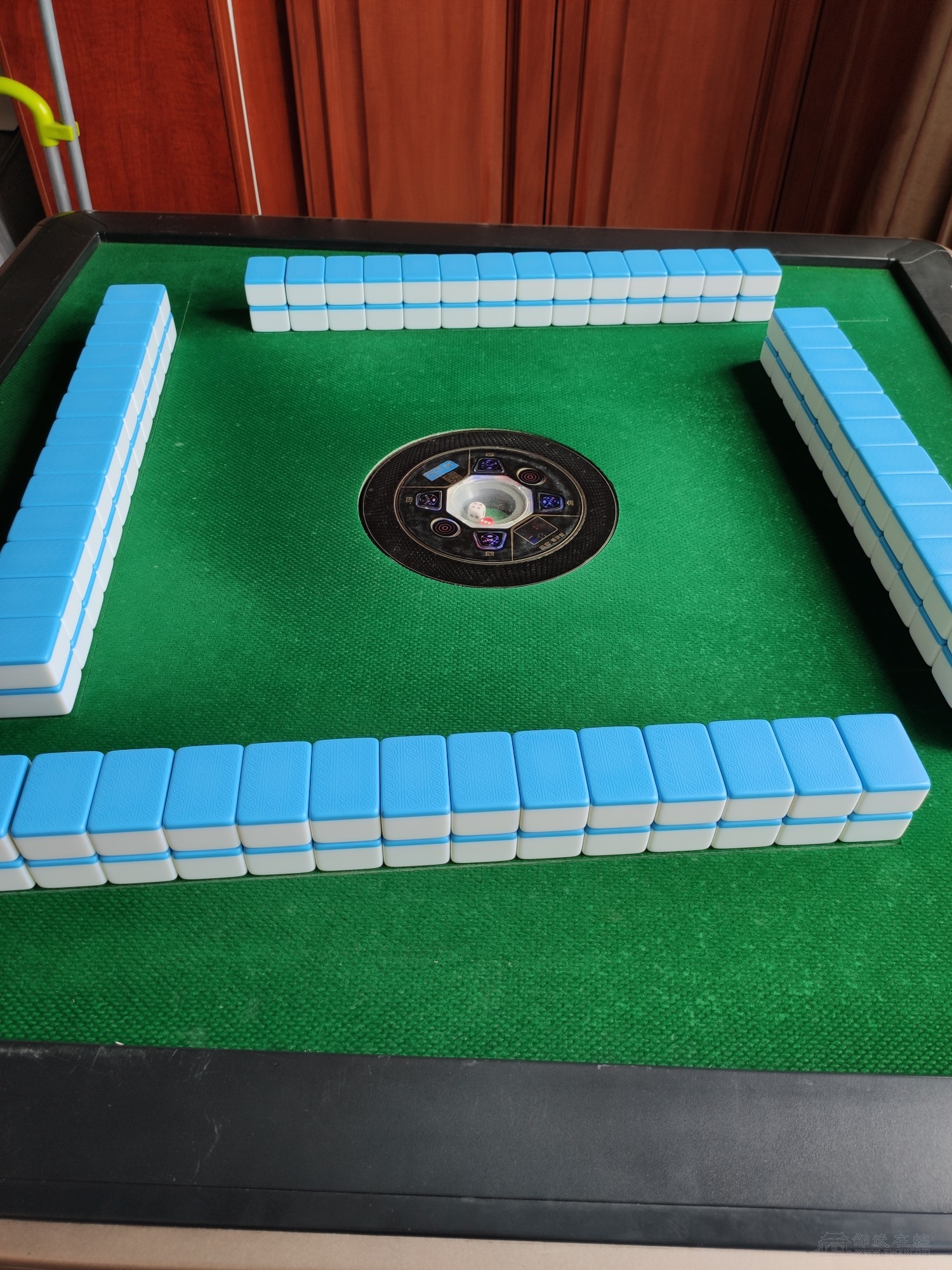 九成新宣和麻将桌便宜转让啦原价2600买的现在1300出让给广大麻友啦