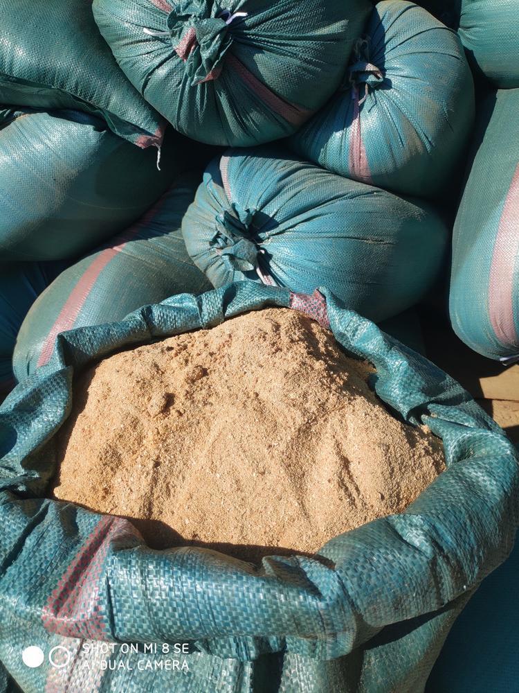 大量出售杂木白柯俗称香菇树木屑锯糠刨花粉