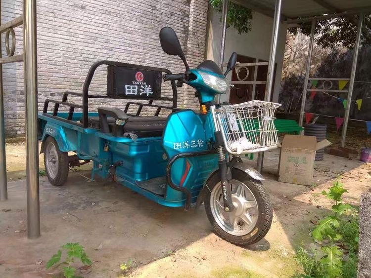 本人有一架2020年1月份买的电动三轮车转让转让价2900元有牌