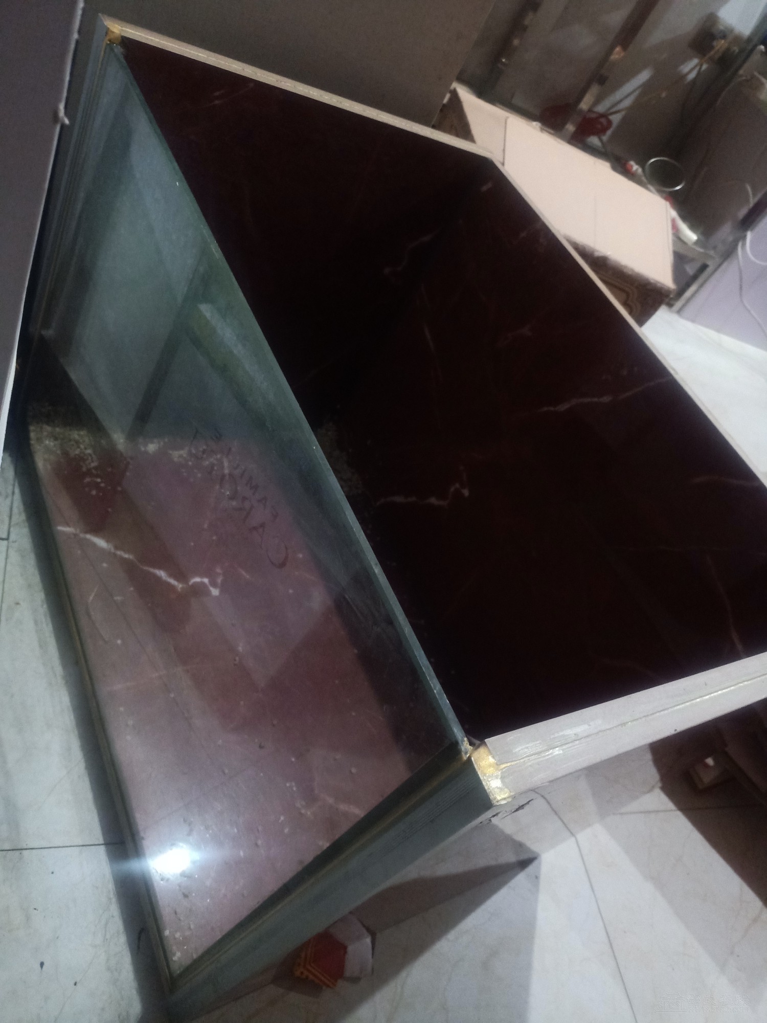 二手闲置 出售鱼缸 自用鱼缸出售,长62 宽42 高43,正面玻璃 三面