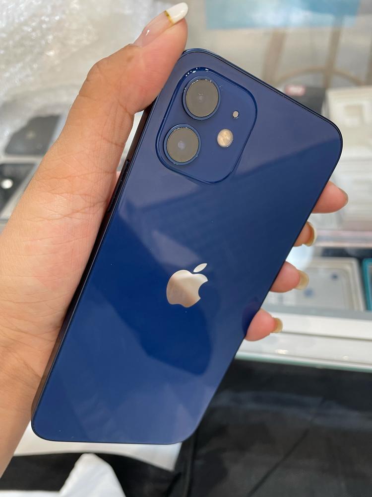 在保国行苹果1264g128g